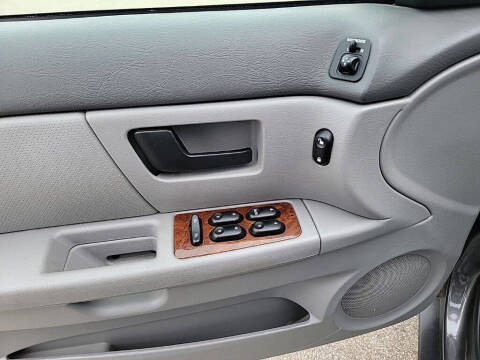 2005 Mercury Sable LS