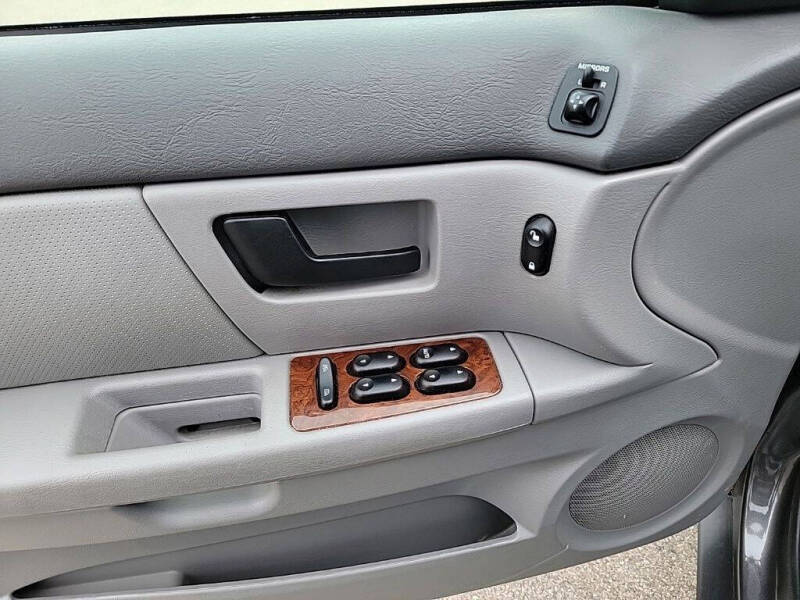 2005 Mercury Sable LS