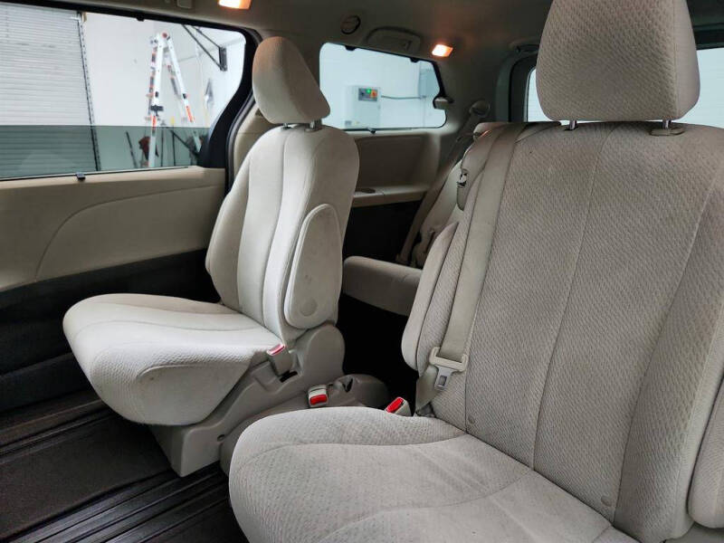2013 Toyota Sienna