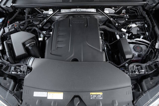 2025 Audi Q5 quattro Premium Plus TFSI