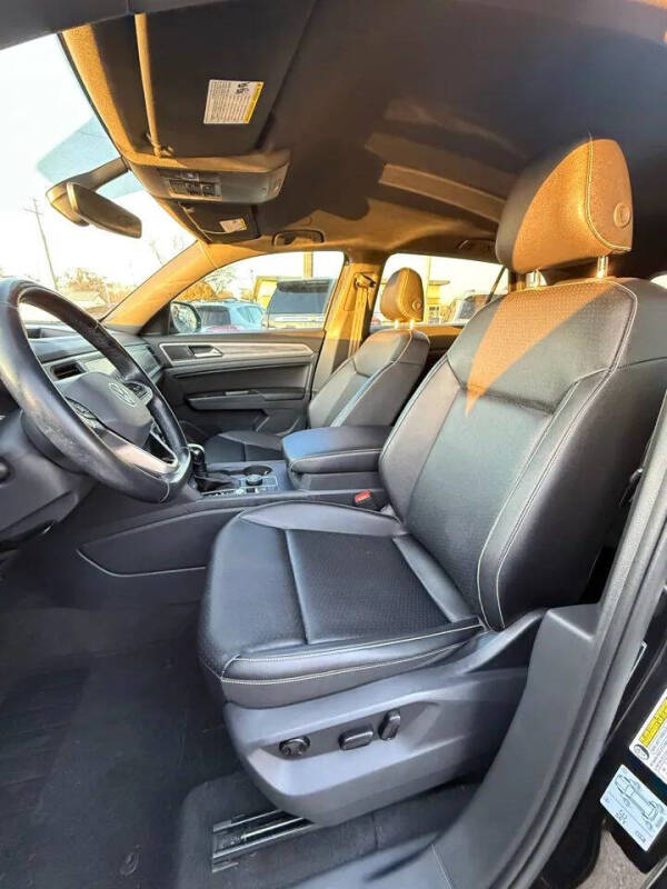 2020 Volkswagen Atlas Cross Sport SE 4Motion