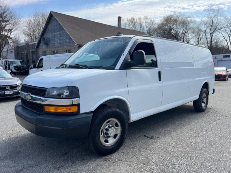 2023 Chevrolet Express 2500