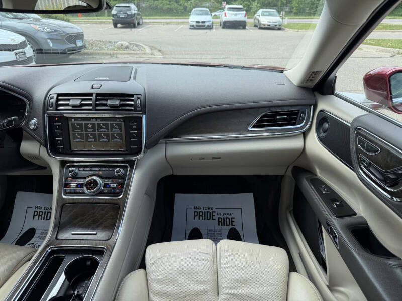 2017 Lincoln Continental Reserve