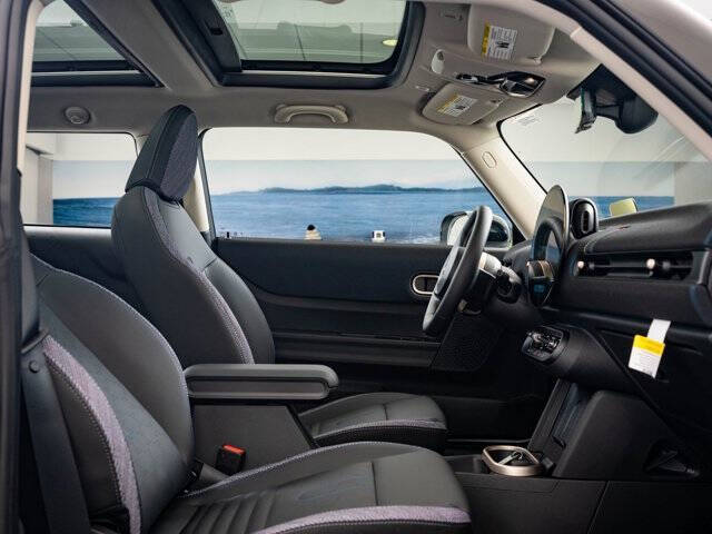 2025 MINI Hardtop 2 Door Cooper Signature Trim