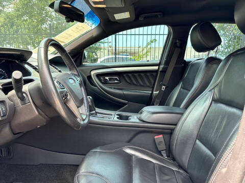 2018 Ford Taurus SEL