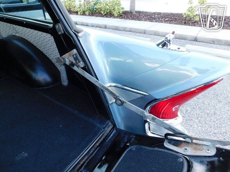 1957 Packard Clipper