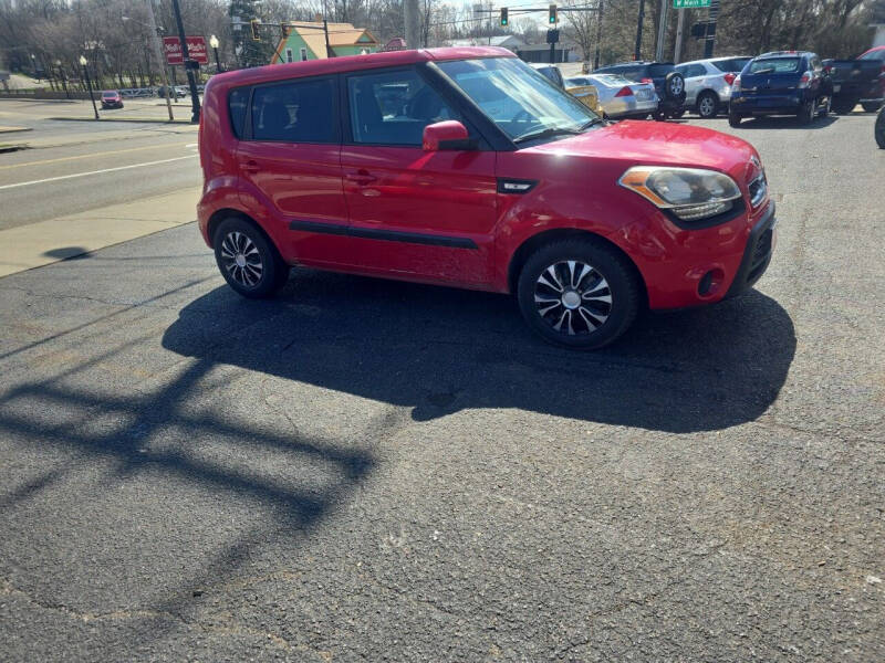 2013 Kia Soul for sale at Maximum Auto Group II INC in Cortland OH