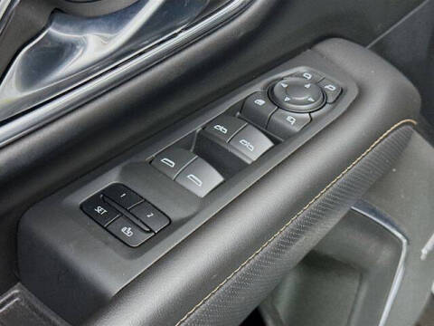 2023 GMC Yukon XL AT4