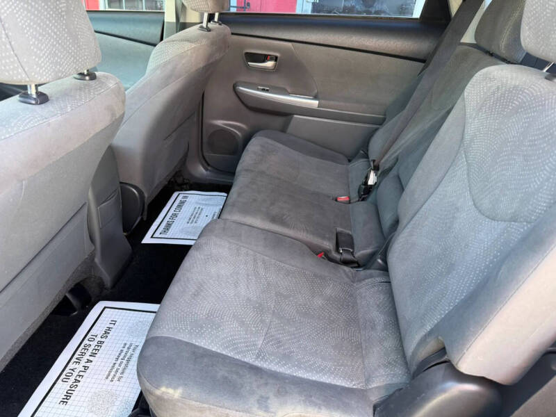 2013 Toyota Prius v Three