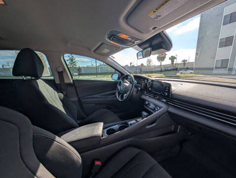 2022 Hyundai Elantra