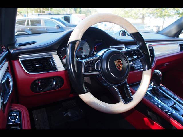 2018 Porsche Macan S