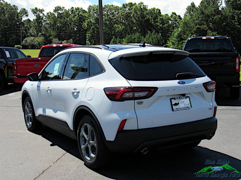 2025 Ford Escape Hybrid ST-Line