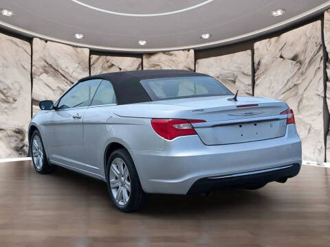 2012 Chrysler 200 Touring