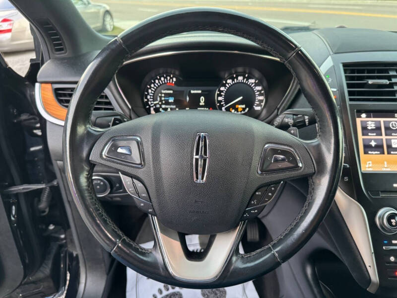 2019 Lincoln MKC Select