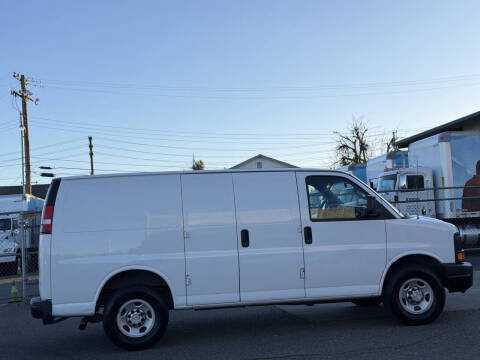 2016 Chevrolet Express 2500