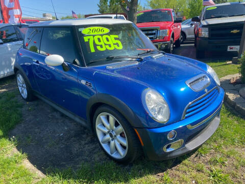 2006 MINI Cooper for sale at Miro Motors INC in Woodstock IL