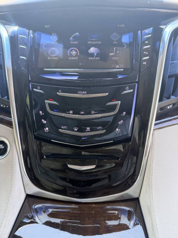 2017 Cadillac Escalade Premium Luxury