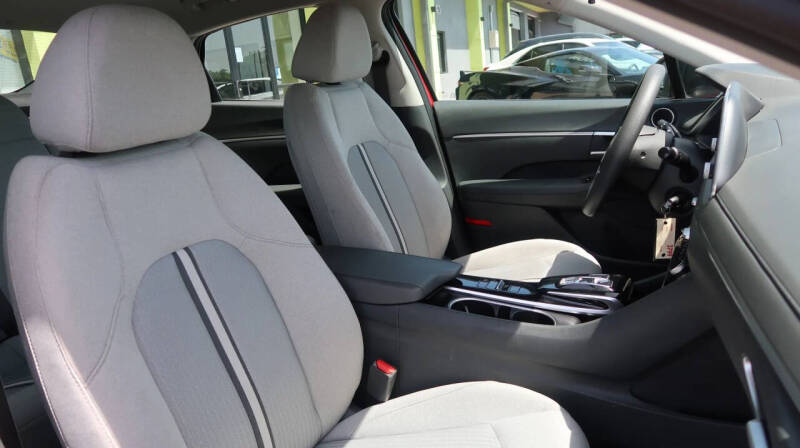 2020 Hyundai Sonata SE