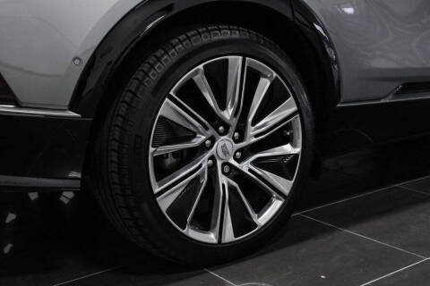 2024 Cadillac LYRIQ Luxury 3