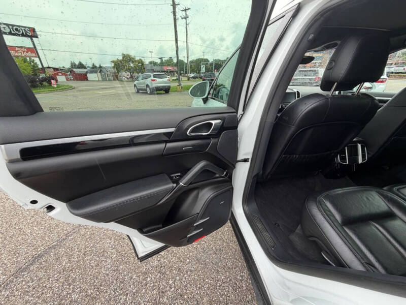 2017 Porsche Cayenne