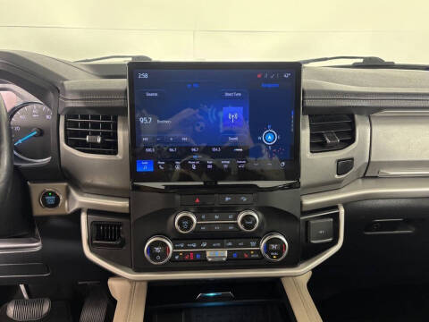 2023 Ford Expedition MAX XLT