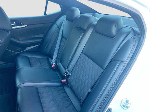 2023 Nissan Maxima 3.5 SR