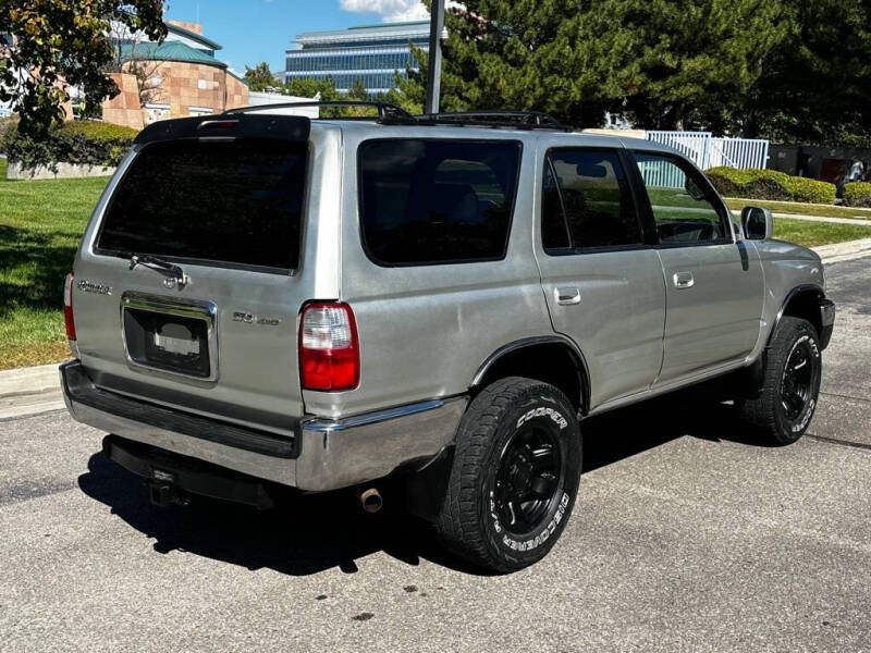 2002 Toyota 4Runner SR5