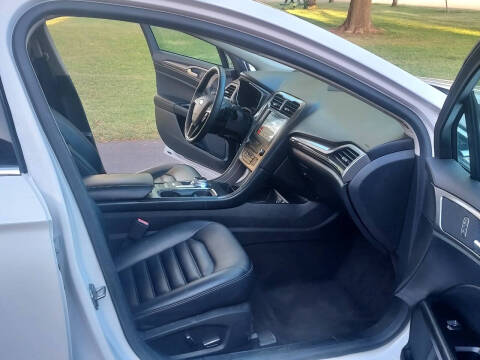 2019 Ford Fusion SEL