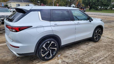 2024 Mitsubishi Outlander SE