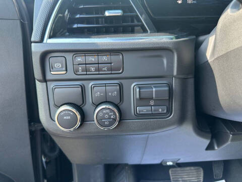 2025 Chevrolet Tahoe RST