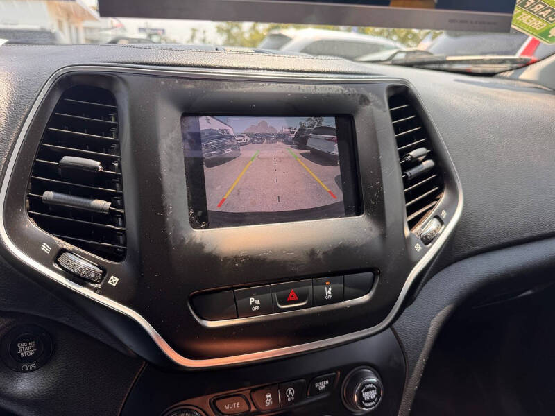 2021 Jeep Cherokee Latitude Plus
