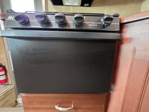 2013 Winnebago Vista