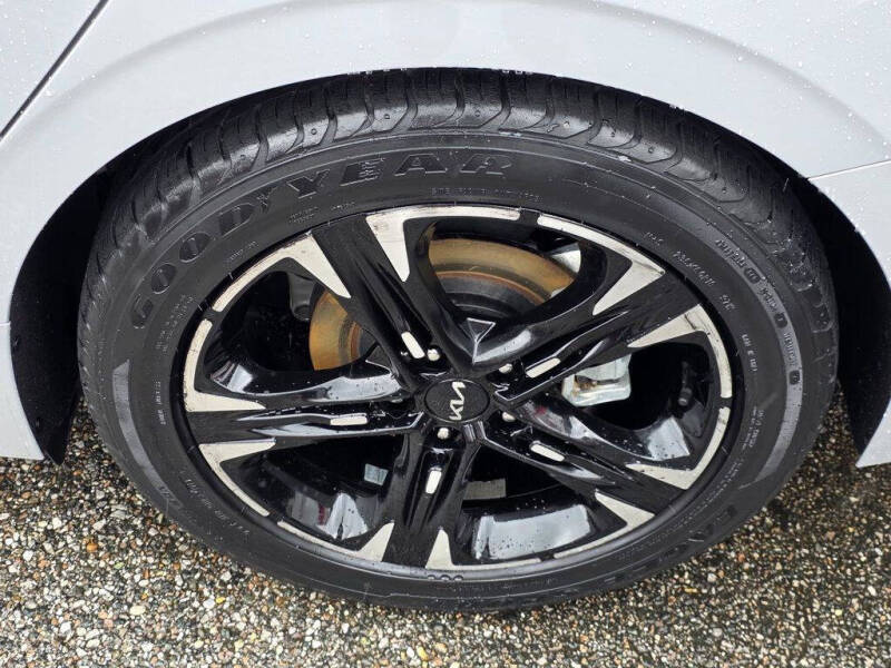 2023 Kia K5