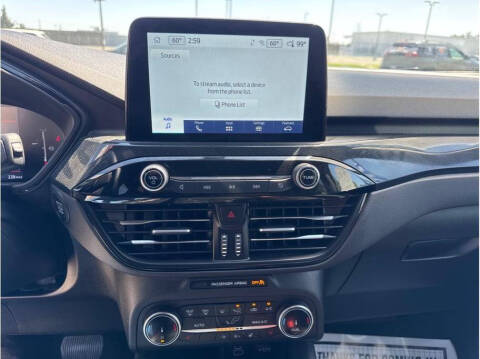2025 Ford Escape ST-Line Select