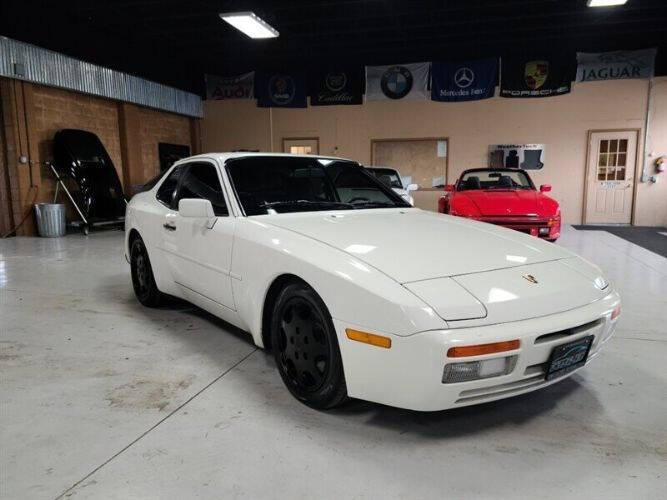 1987 Porsche 944 Turbo