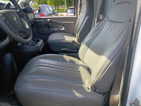 2017 Chevrolet Express 2500