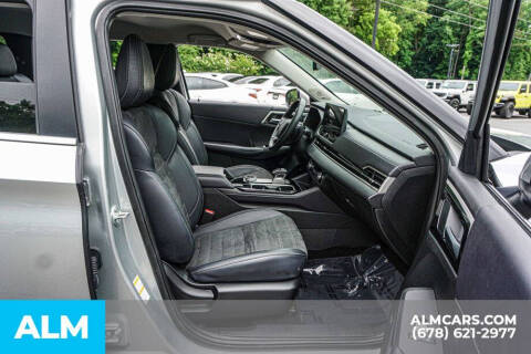 2025 Mitsubishi Outlander SE