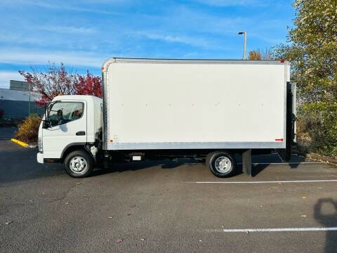 2010 Mitsubishi Fuso FE84D for sale at NW Leasing LLC in Milwaukie OR