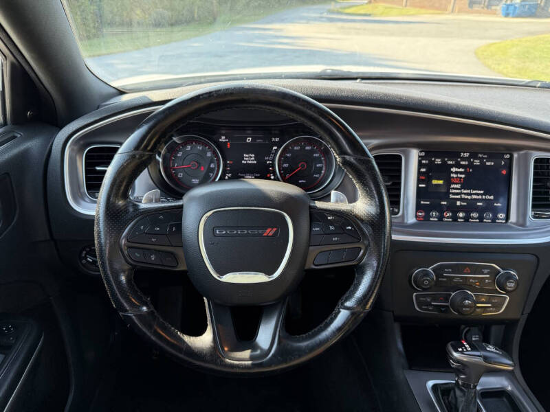 2019 Dodge Charger SXT
