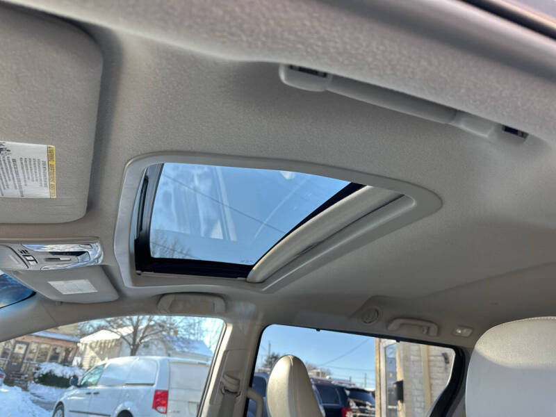 2013 Toyota Sienna XLE 8-Passenger