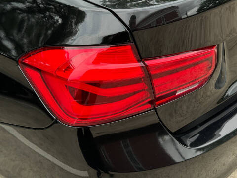 2018 BMW 3 Series 320i