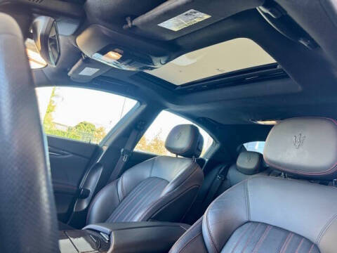 2022 Maserati Ghibli Modena Q4