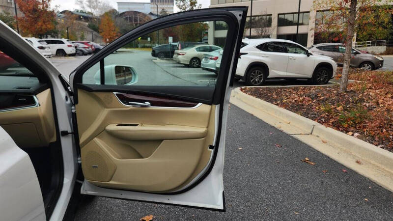 2017 Cadillac XT5 Premium Luxury