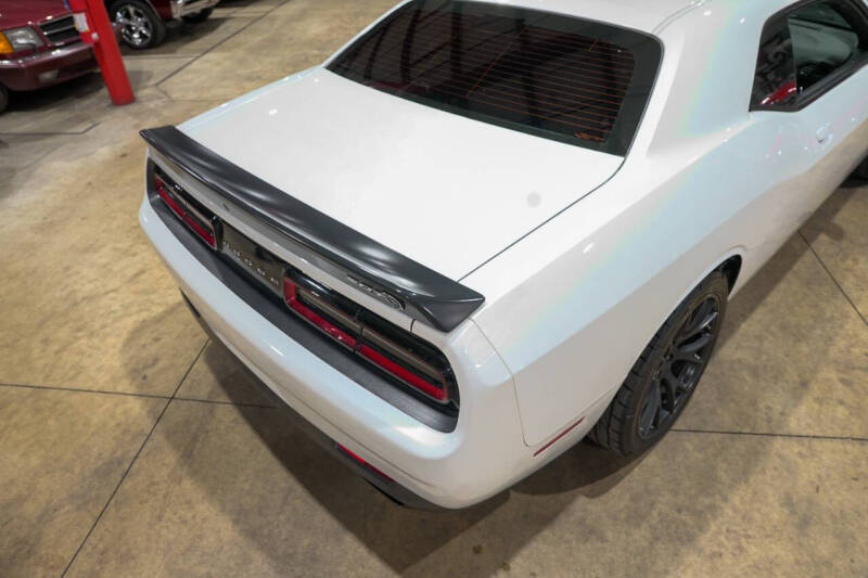 2016 Dodge Challenger SRT Hellcat