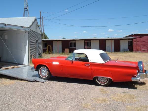 1957 Ford Thunderbird