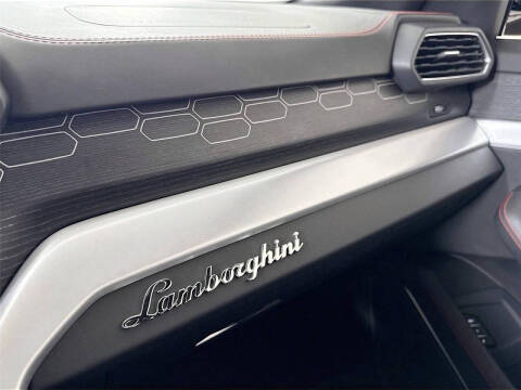 2020 Lamborghini Urus