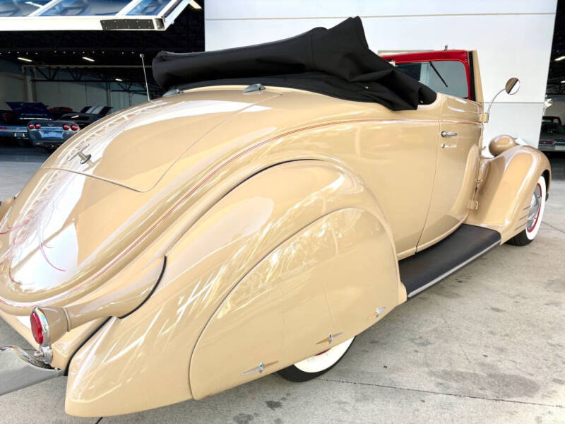 1936 Ford Model 68