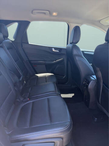 2022 Ford Escape SEL