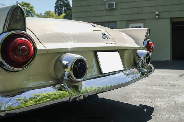 1955 Ford Thunderbird