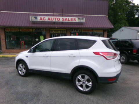 2015 Ford Escape SE